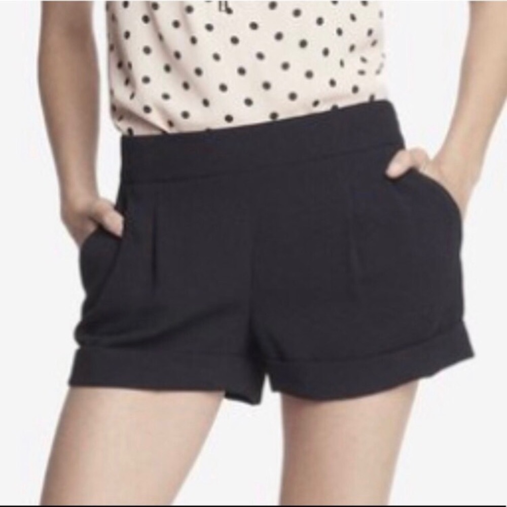 EXPRESS Black Dress Shorts size 6